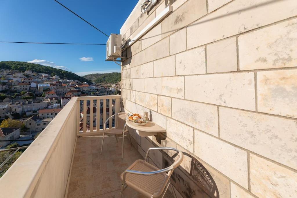 Bento Apartment - Best View On Town And Sea Pucisca Exteriér fotografie