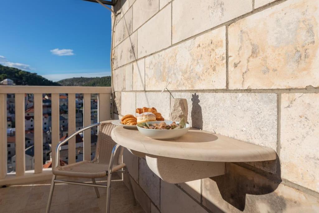 Bento Apartment - Best View On Town And Sea Pucisca Exteriér fotografie